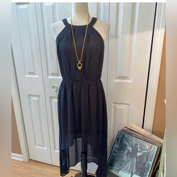 Doe & Rae High Low Halter Dress Size Small Sage Green - Picture 3 of 12